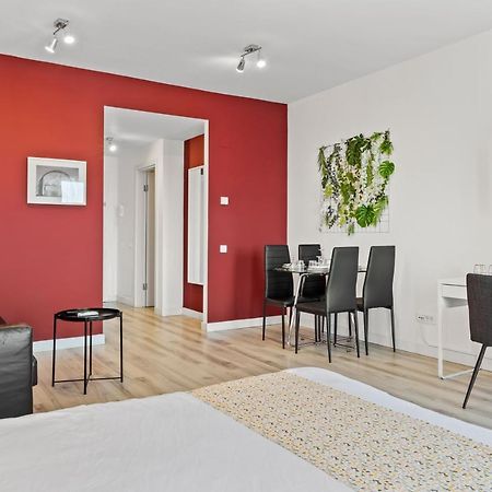 Aquarius: Upscale Flat In The Heart Of Bucharest! Lägenhet Exteriör bild